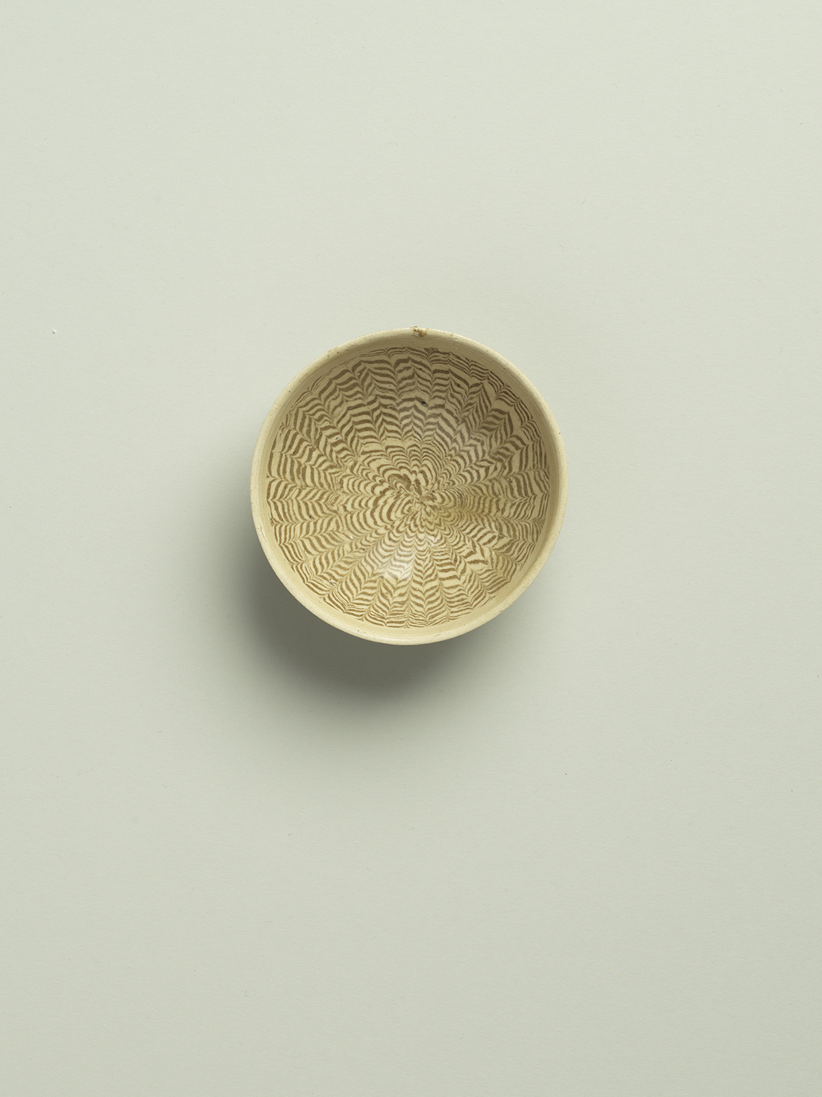Chinese ceramics, lacquer and gold from the 12th to the 14th