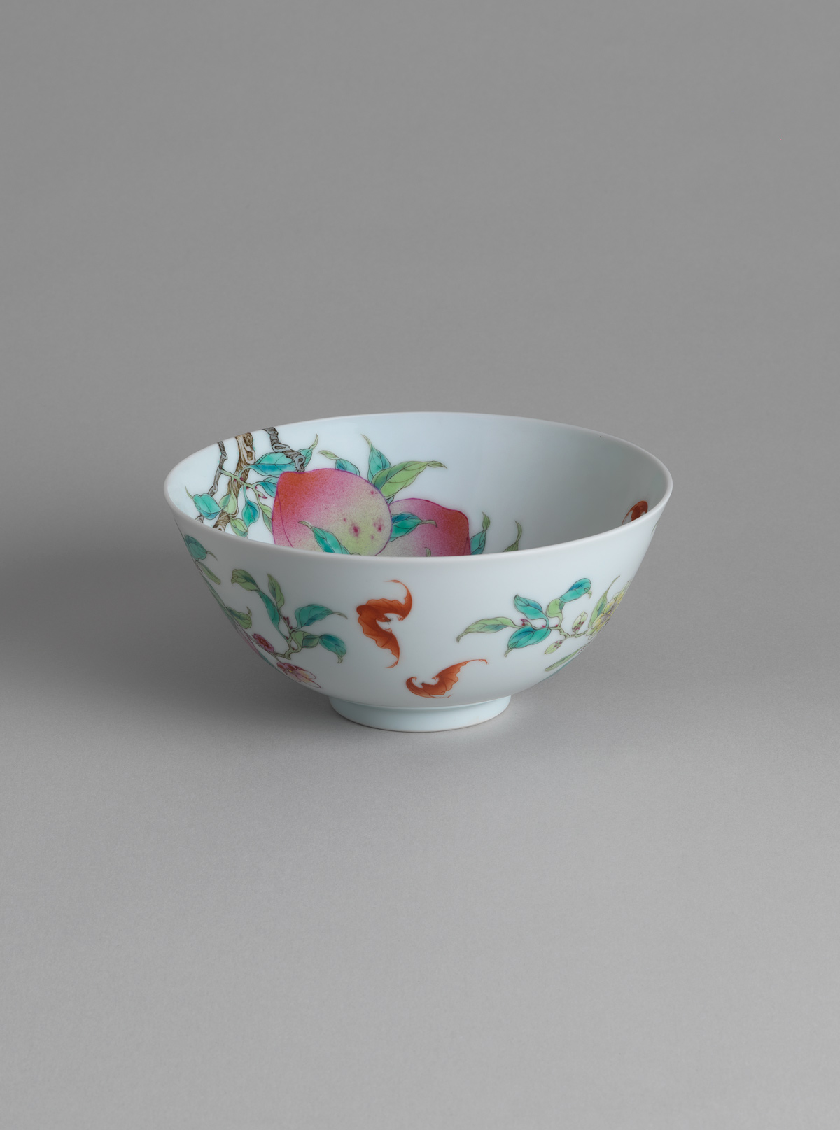 Famille rose porcelain 'peach' bowl