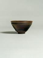 7. Glazed stoneware ‘hare’s fur’ tea-bowl and a lacquer cup stand