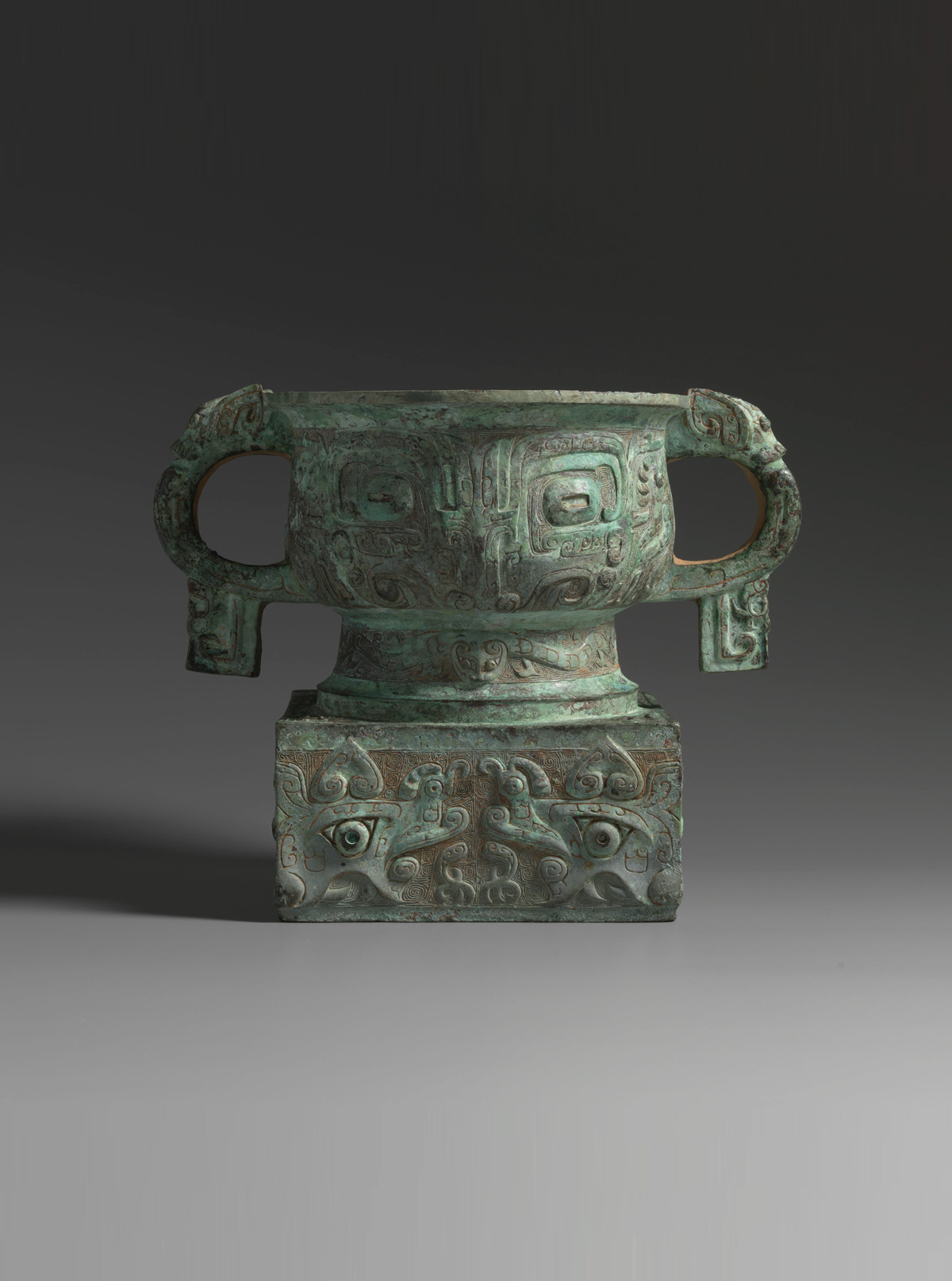 Archaic Bronze Food Vessel
