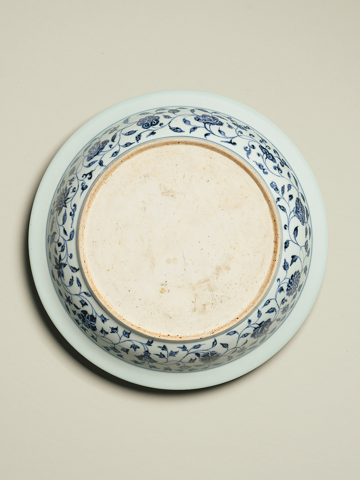 6. 青花葡萄花卉纹菱口盘| objects | Eskenazi Exhibition